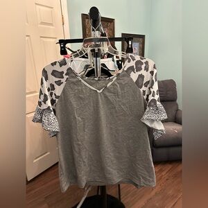Gray and Black Patterned Women's Top